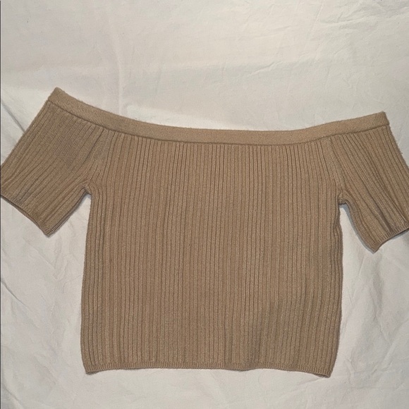 Aerie NWOT Women's Cropped Reversible Off-Shoulder Ribbed Sweater Tan small - Picture 3 of 7